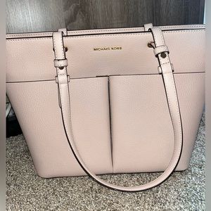 Michael Kors “Bedford” tote